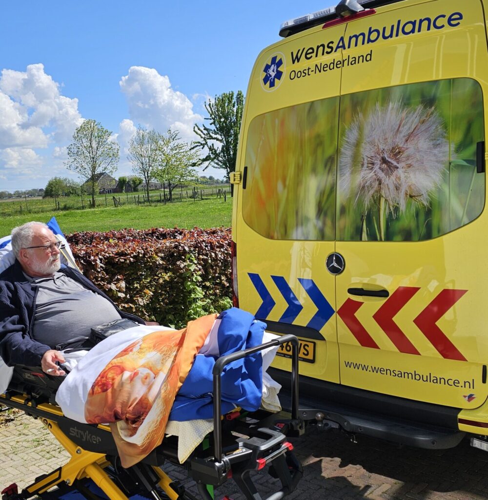 Wensambulance Oost Nederland Scheperziekenhuis Emmen Afscheid Zoon (4)