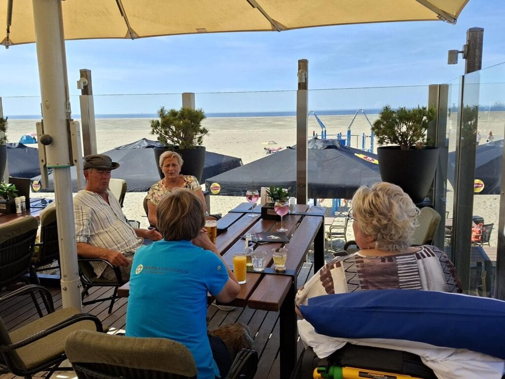 Wensambulance Oost Nederland Ik Zou Zo Graag De Zon Zien Ondergaan (2)