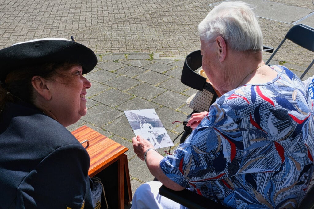 Wensambulance Oost Nederland Afscheid Marine Den Helder (8)