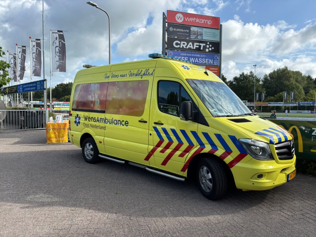 Wensambulance Oost Nederland Goed Doel Van Vv Berkum (3)