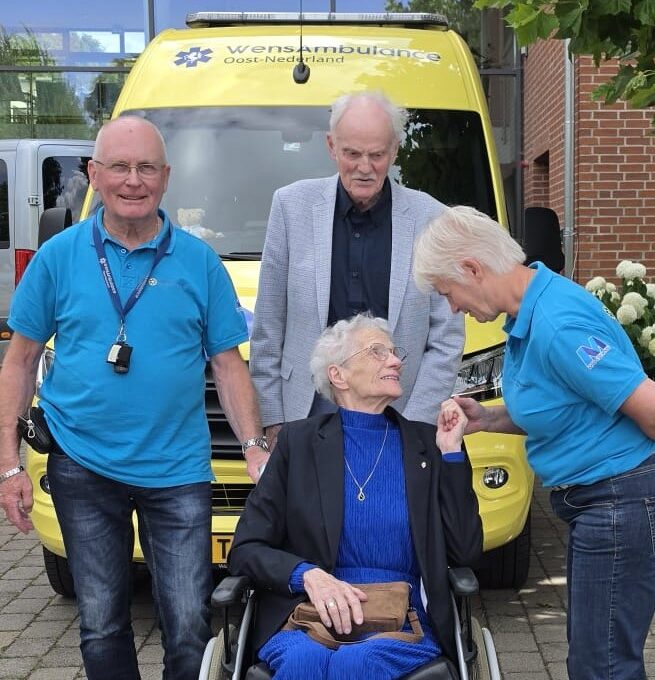 Wensambulance Oost Nederland Nog Een Keer Naar Familie In Duitsland (1)