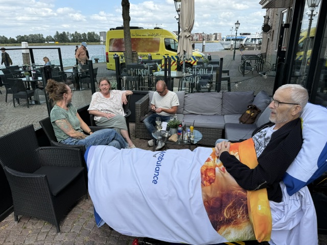 Wensambulance Oost Nederland Naar Mijn Geboortestad Dordrecht (8)