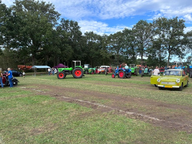 Oltimer Festival Tilligte Wensambulance Oost Nederland (1)