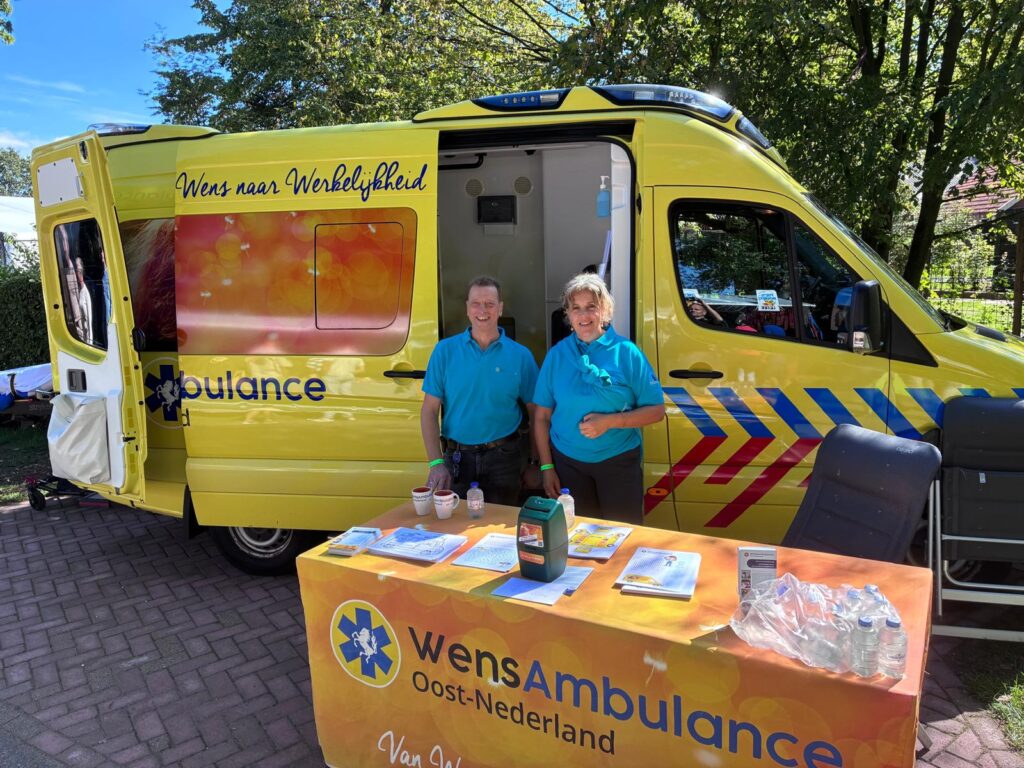 Oltimer Festival Tilligte Wensambulance Oost Nederland (2)