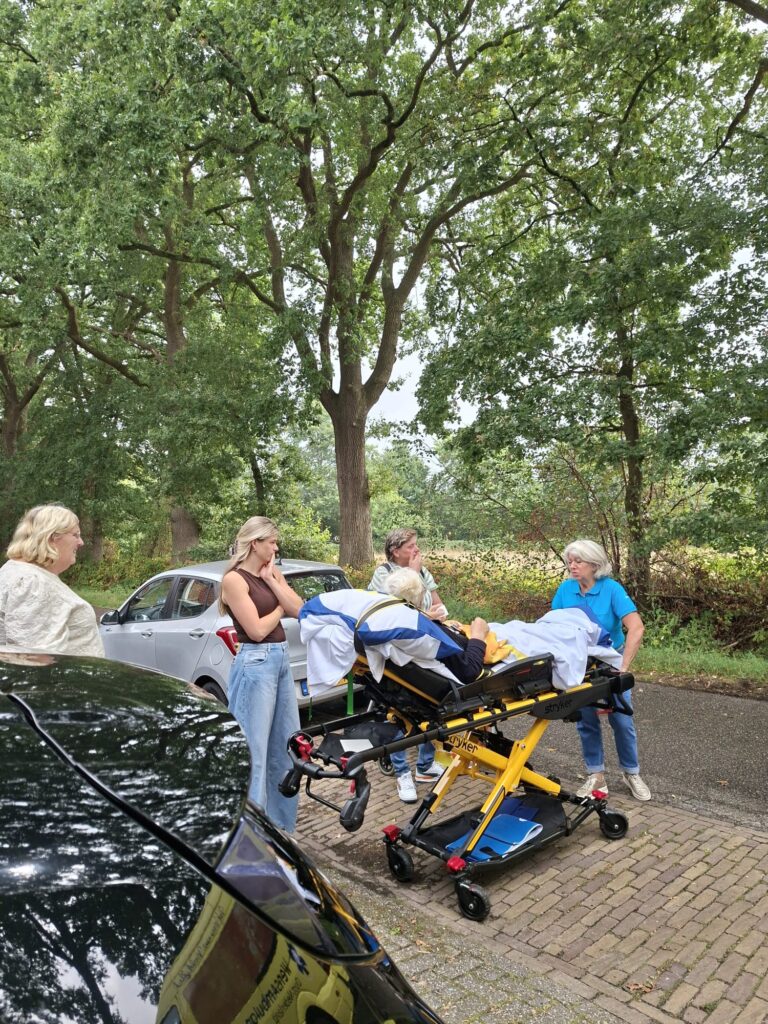 Wensambulance Oost Nederland Naar Huis In Denekamp