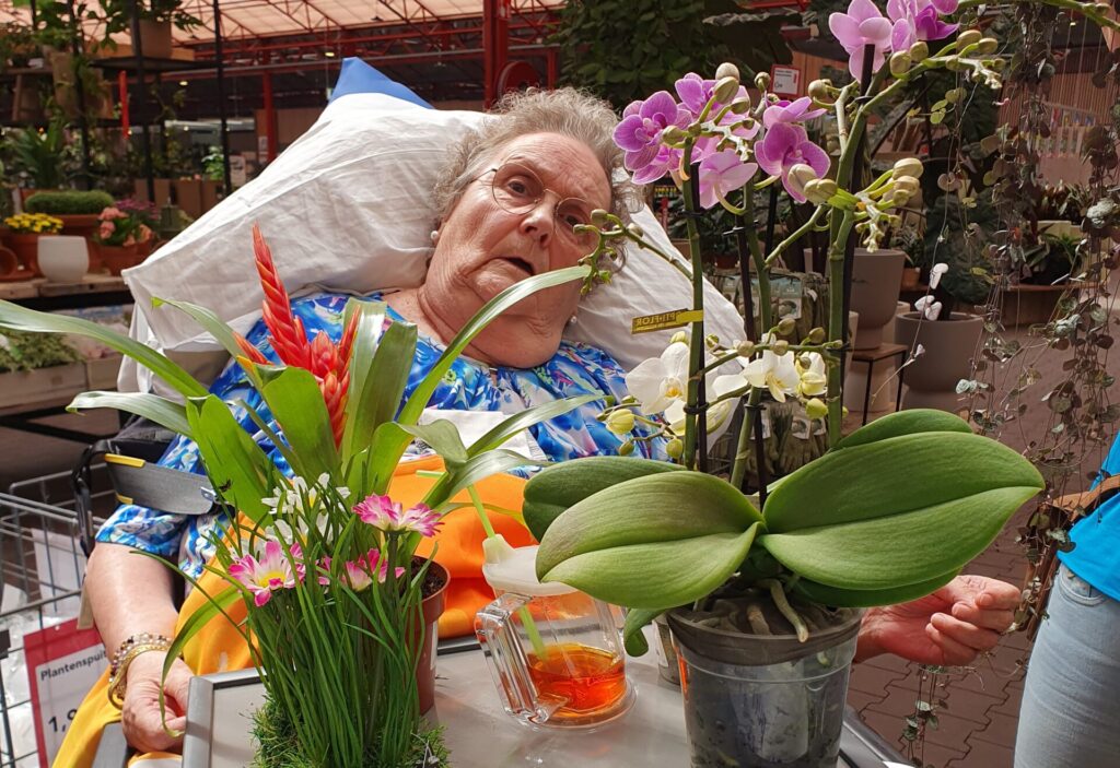 Wensambulance Oost Nederland Ik Zou Zo Graag Naar Tuincentrum Borghuis (3)