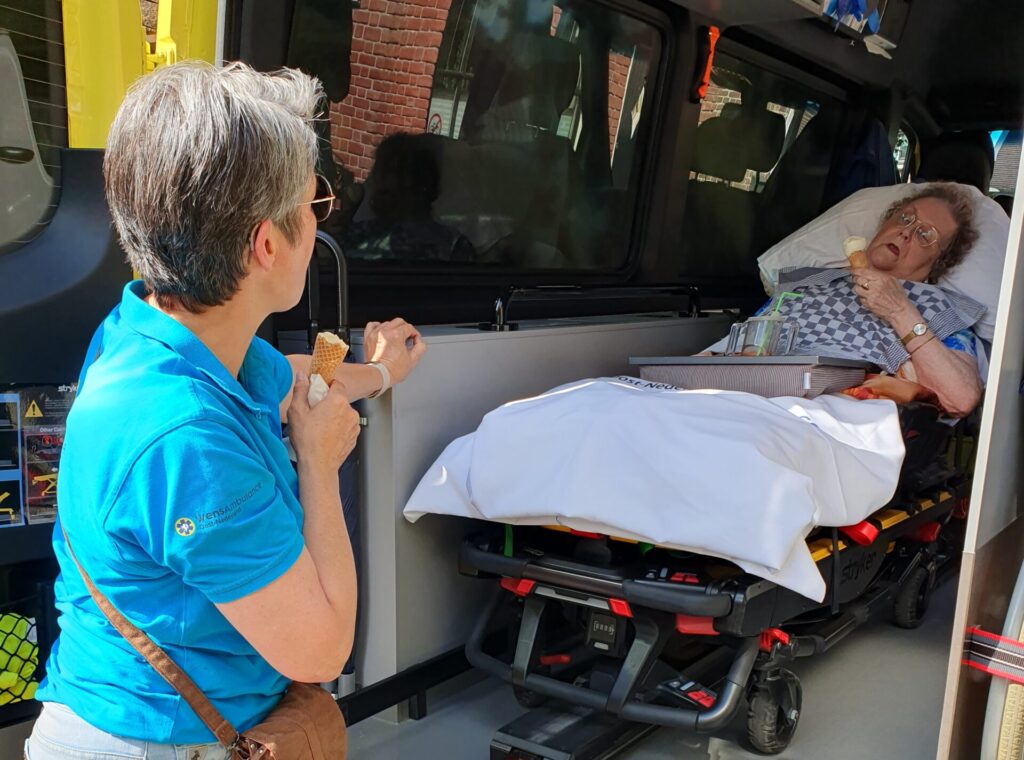 Wensambulance Oost Nederland Ik Zou Zo Graag Naar Tuincentrum Borghuis (4)