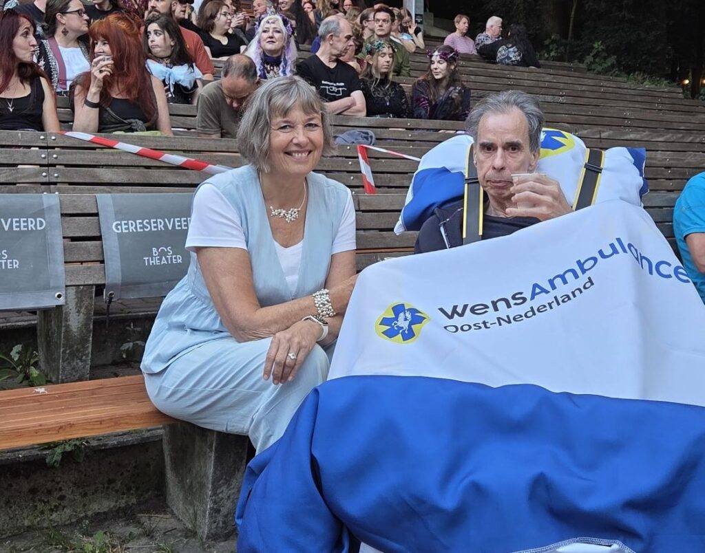 Wensambulance Oost Nederland Wens Naar Concert Faun Met Neefje