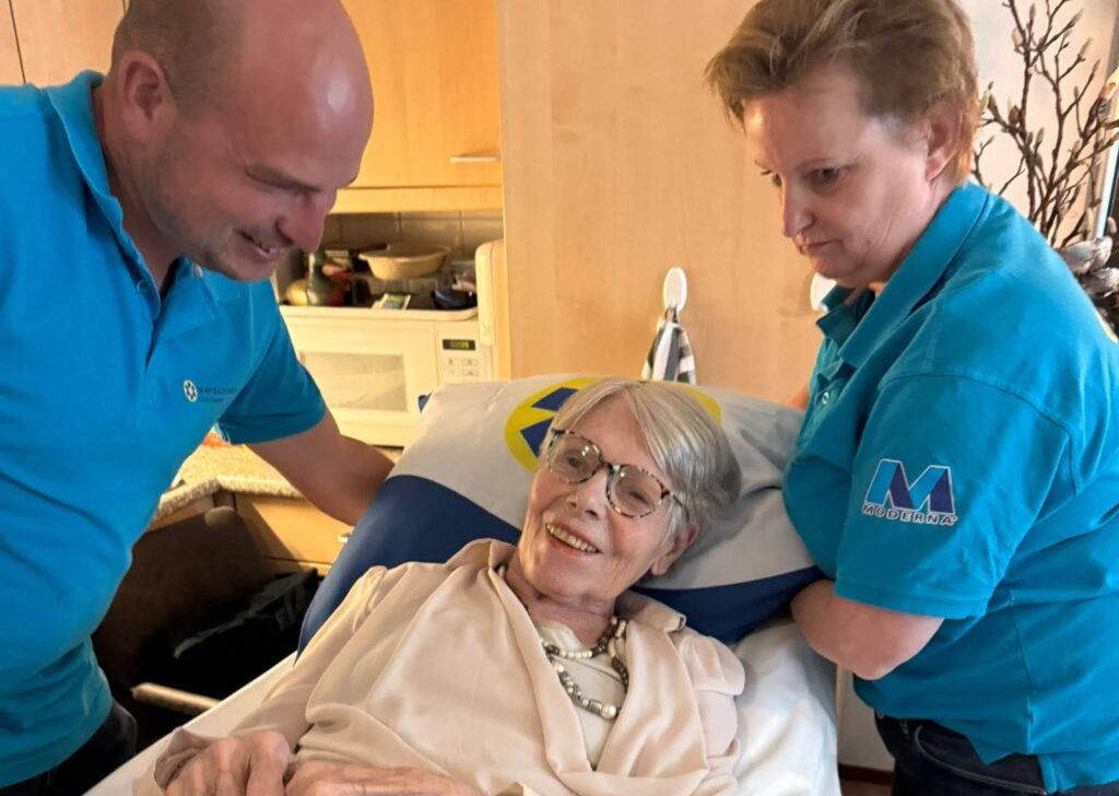 Wensambulance Oost Nederland Ik Zou Zo Graag Naar De Beeldentuin In Hattem (3)