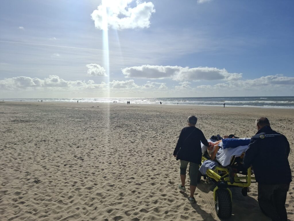 Wensambulance Oost Nederland Egmond Aan Zee Wereld Aan Herinneringen (3)