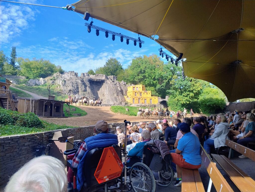Wensambulance Oost Nederland Karl May Festspiele (3)